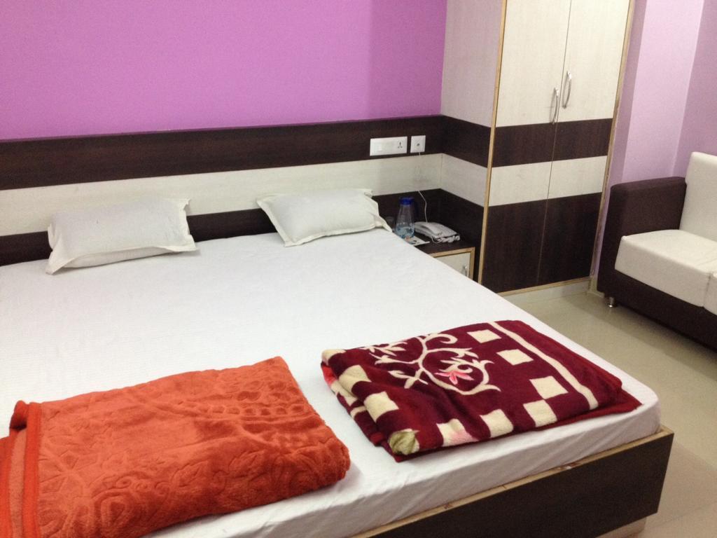 Hotel Viraat Inn Gaya Exterior photo
