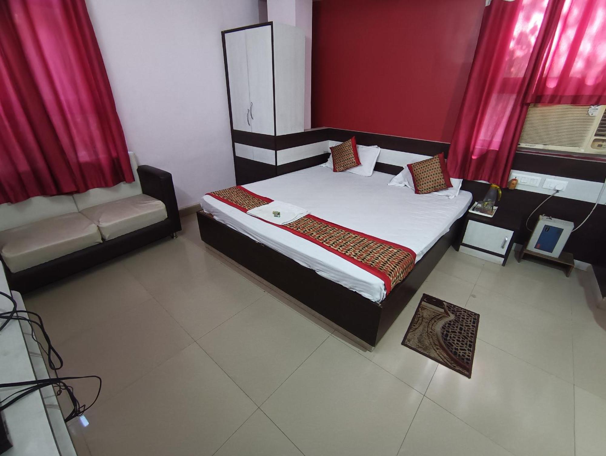 Hotel Viraat Inn Gaya Exterior photo