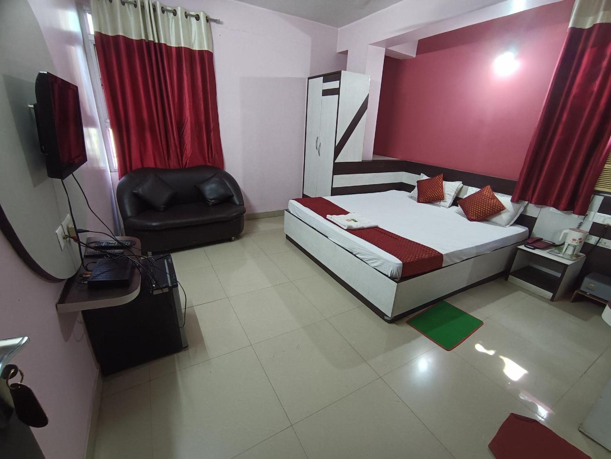 Hotel Viraat Inn Gaya Exterior photo