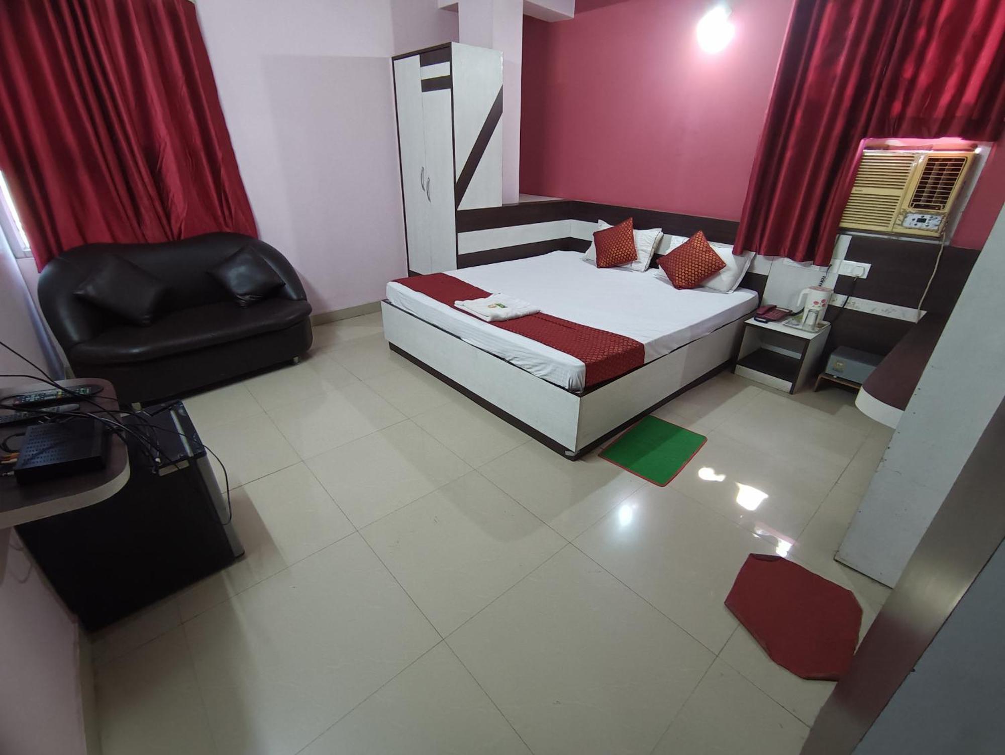 Hotel Viraat Inn Gaya Exterior photo