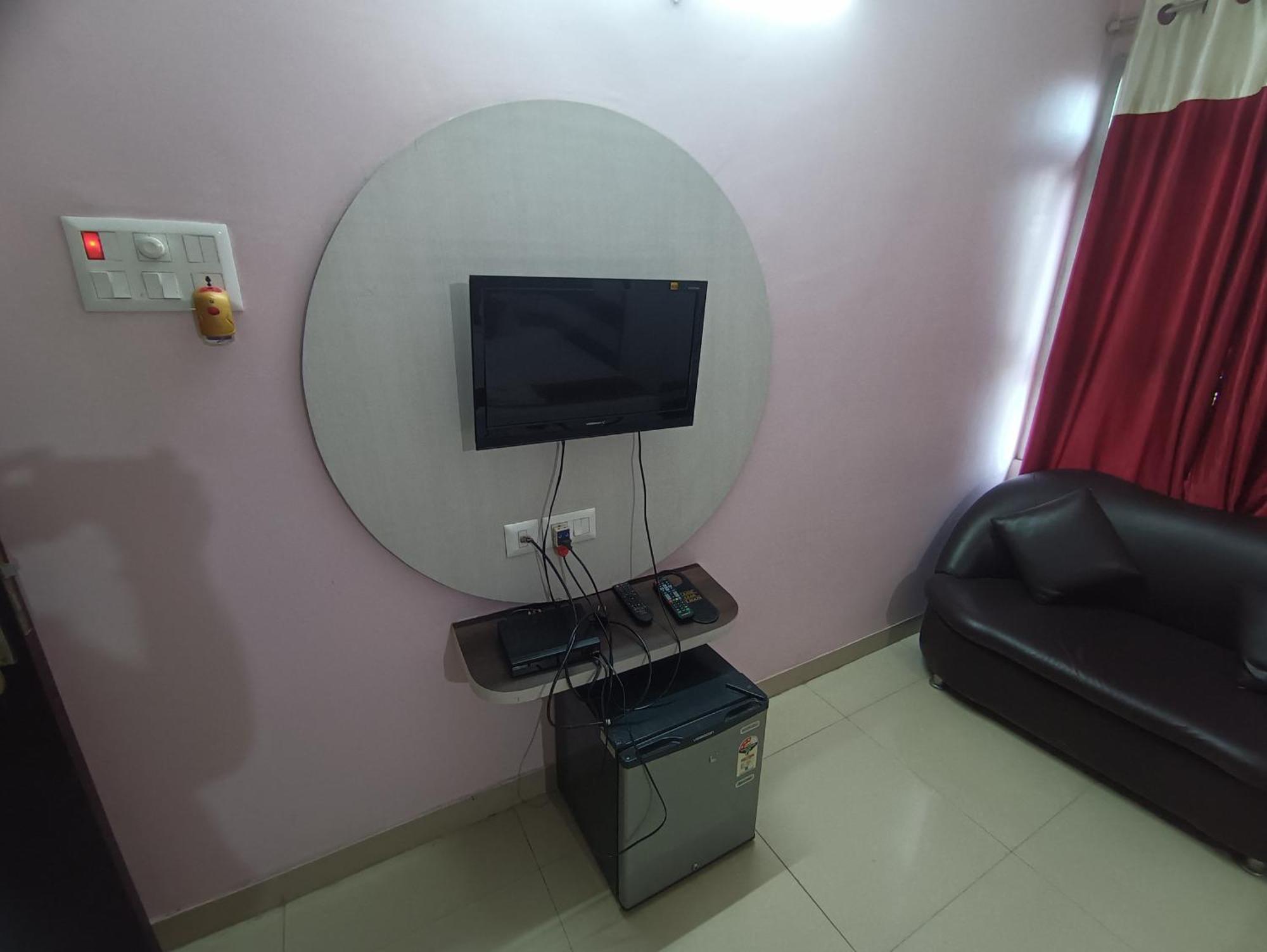 Hotel Viraat Inn Gaya Exterior photo