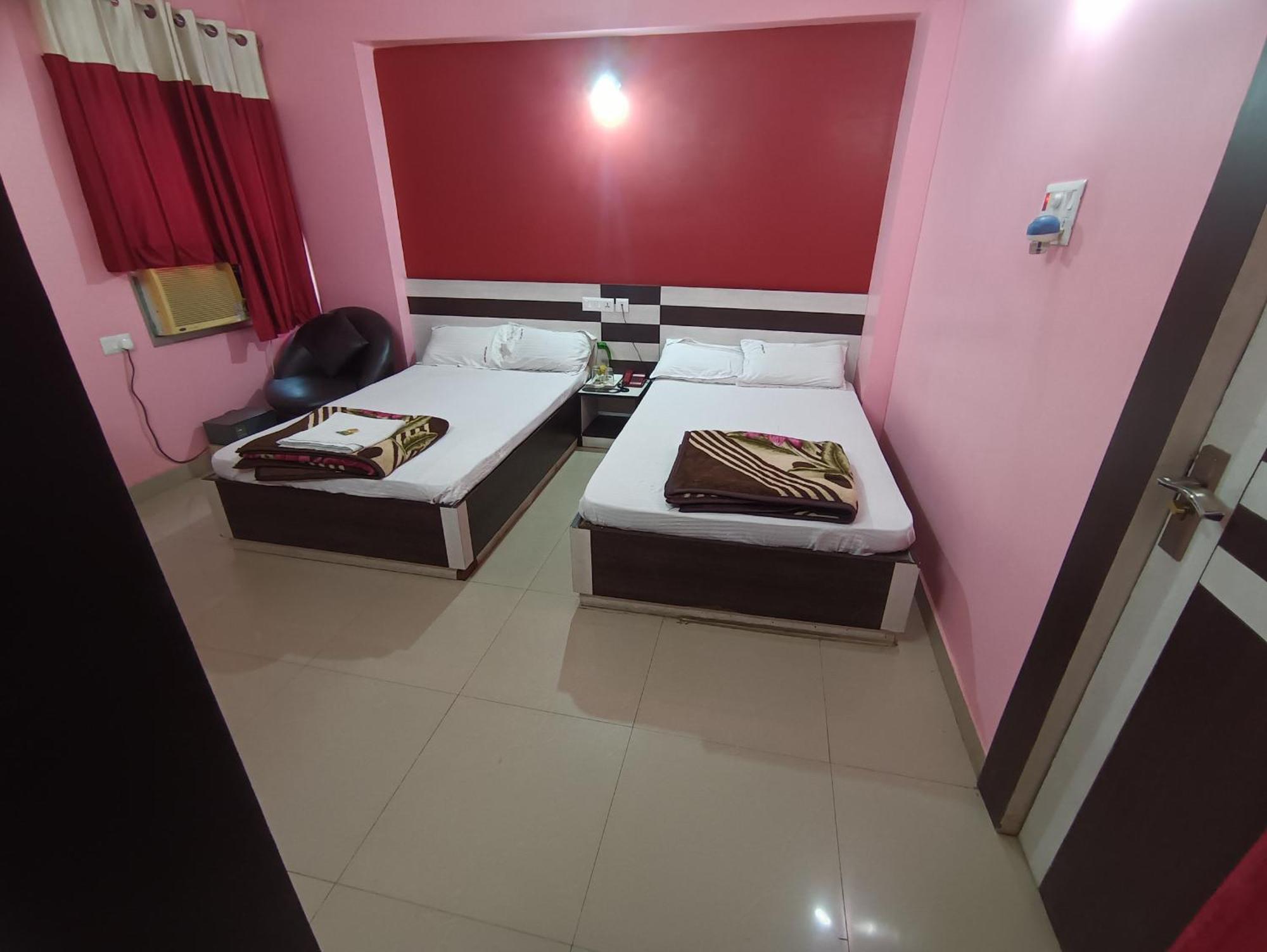 Hotel Viraat Inn Gaya Exterior photo