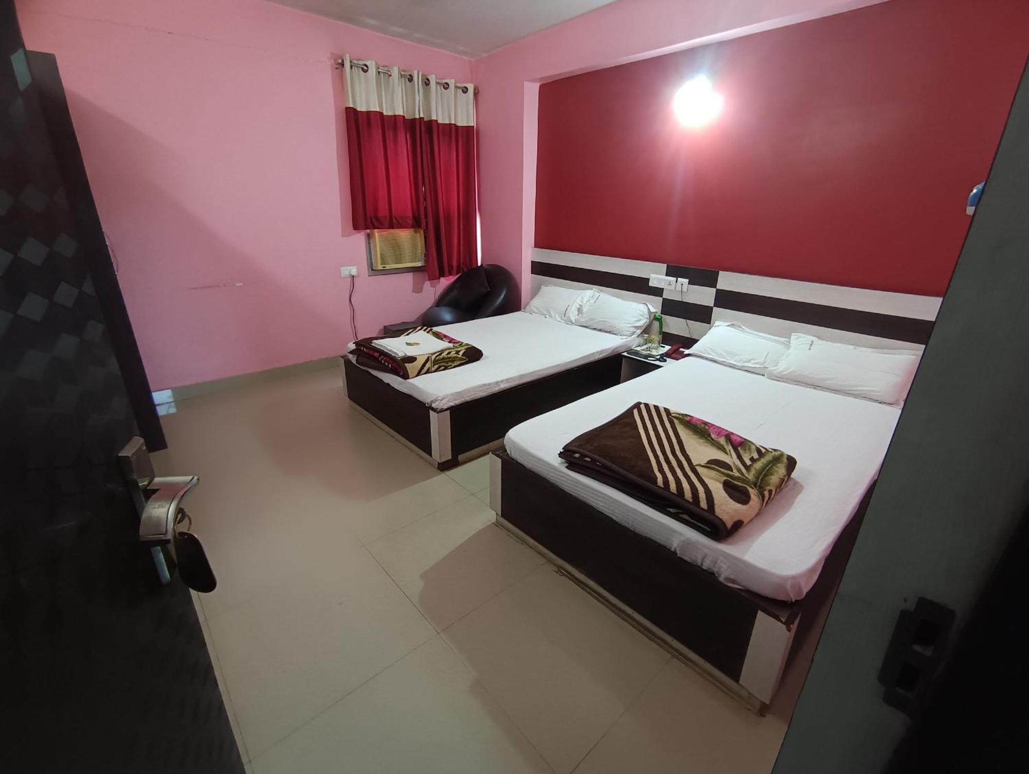 Hotel Viraat Inn Gaya Exterior photo