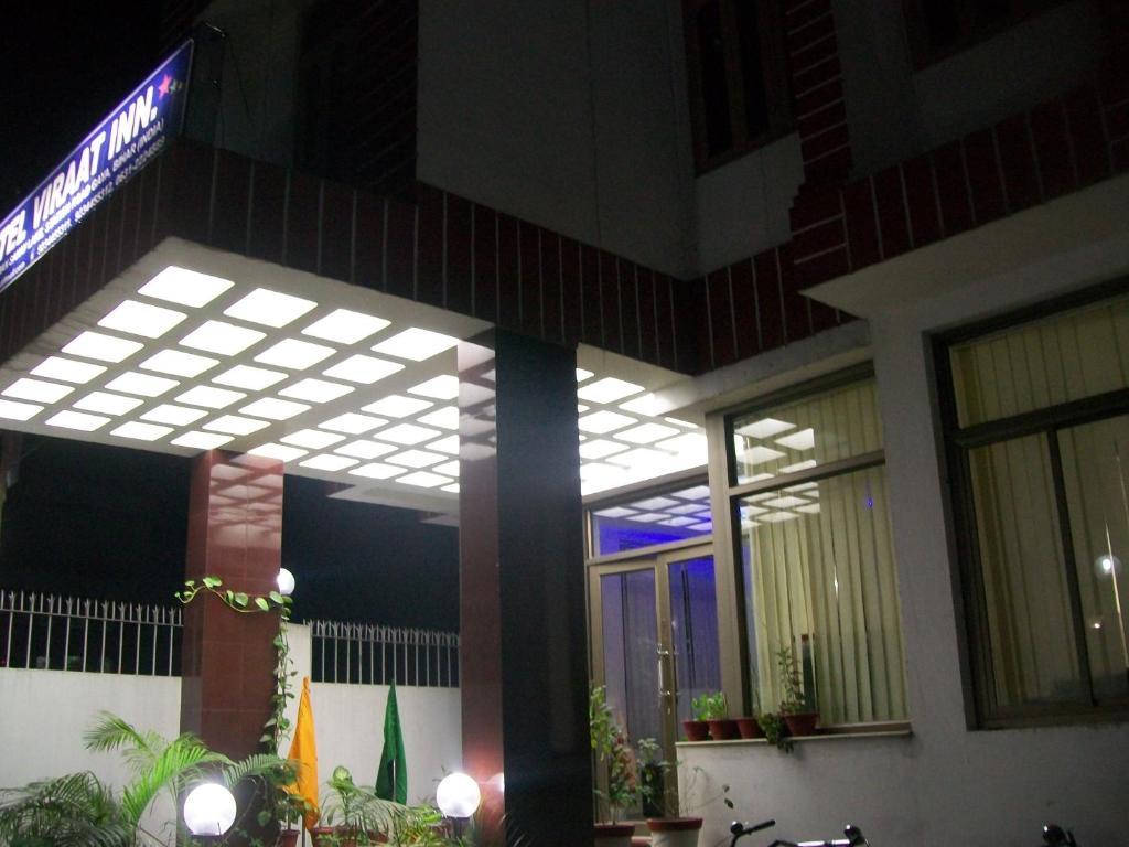 Hotel Viraat Inn Gaya Exterior photo