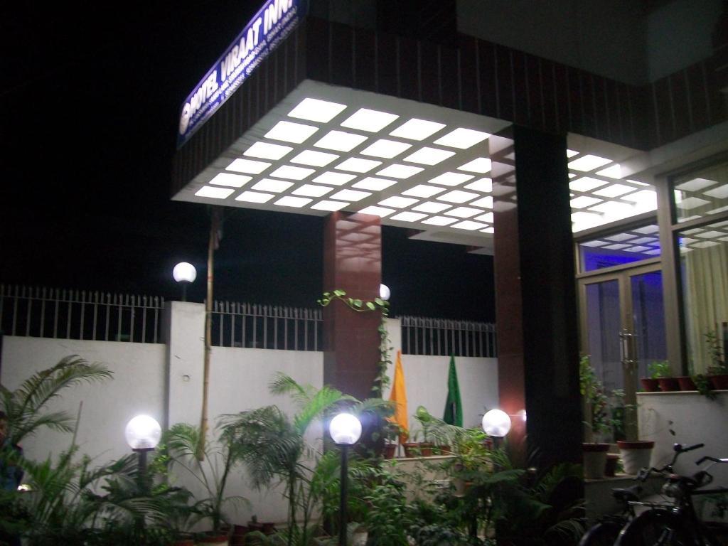 Hotel Viraat Inn Gaya Exterior photo