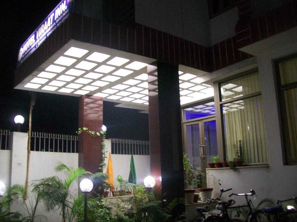 Hotel Viraat Inn Gaya Exterior photo
